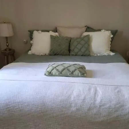 Le Donjon, Bord De Hébergement de vacances