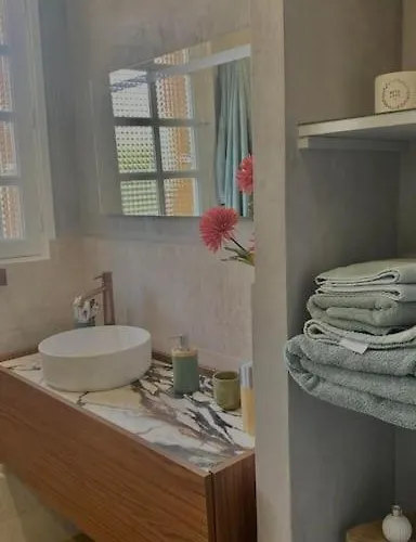 펜션 Le Donjon, Bord De 투르제빌