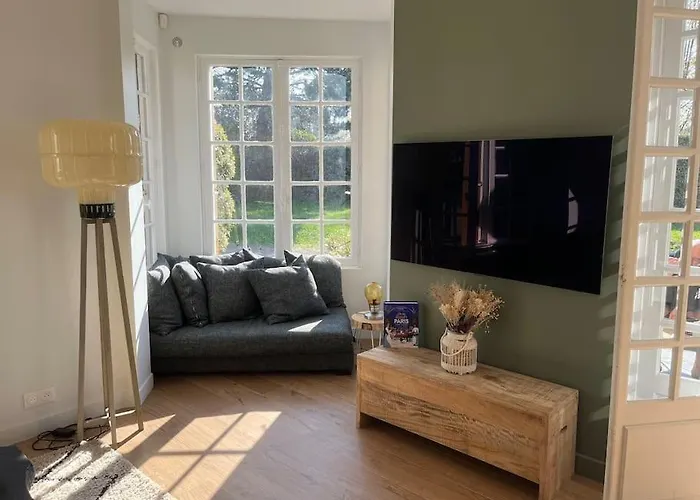 Le Donjon, Bord De 투르제빌